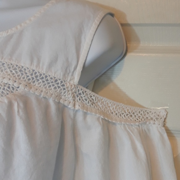 Jessica Simpson top. - Picture 4 of 7